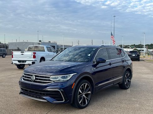 Used 2022 Volkswagen Tiguan SEL R-Line AWD/4WD image 9