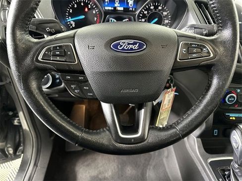 Used 2018 Ford Escape SEL image 11