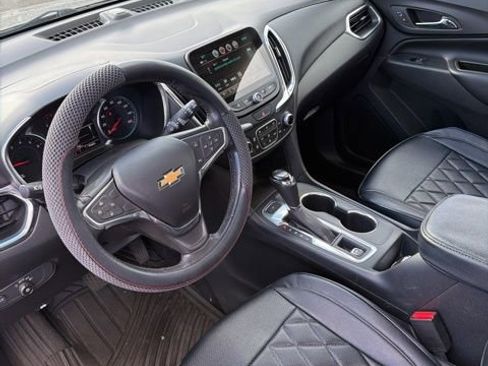 Used 2018 Chevrolet Equinox LT w/ Sun & Infotainment Package image 15