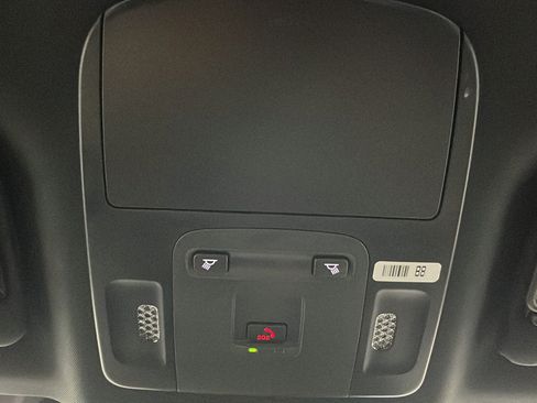 Used 2025 Toyota Camry SE w/ Convenience Package AWD/4WD image 31