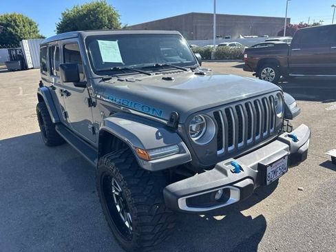 Used 2022 Jeep Wrangler Unlimited Sahara AWD/4WD image 4