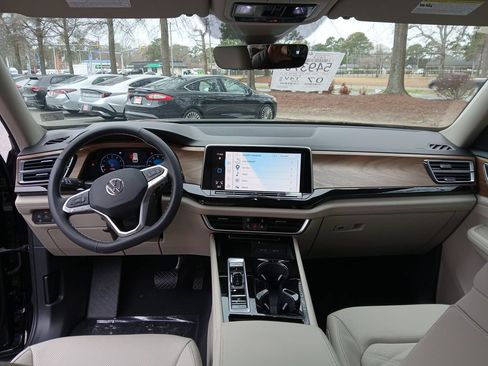 New 2026 Volkswagen Atlas SE FWD image 12