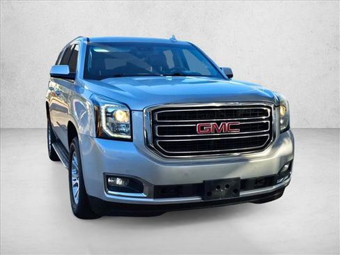 Used 2019 GMC Yukon SLT w/ Open Road Package image 3