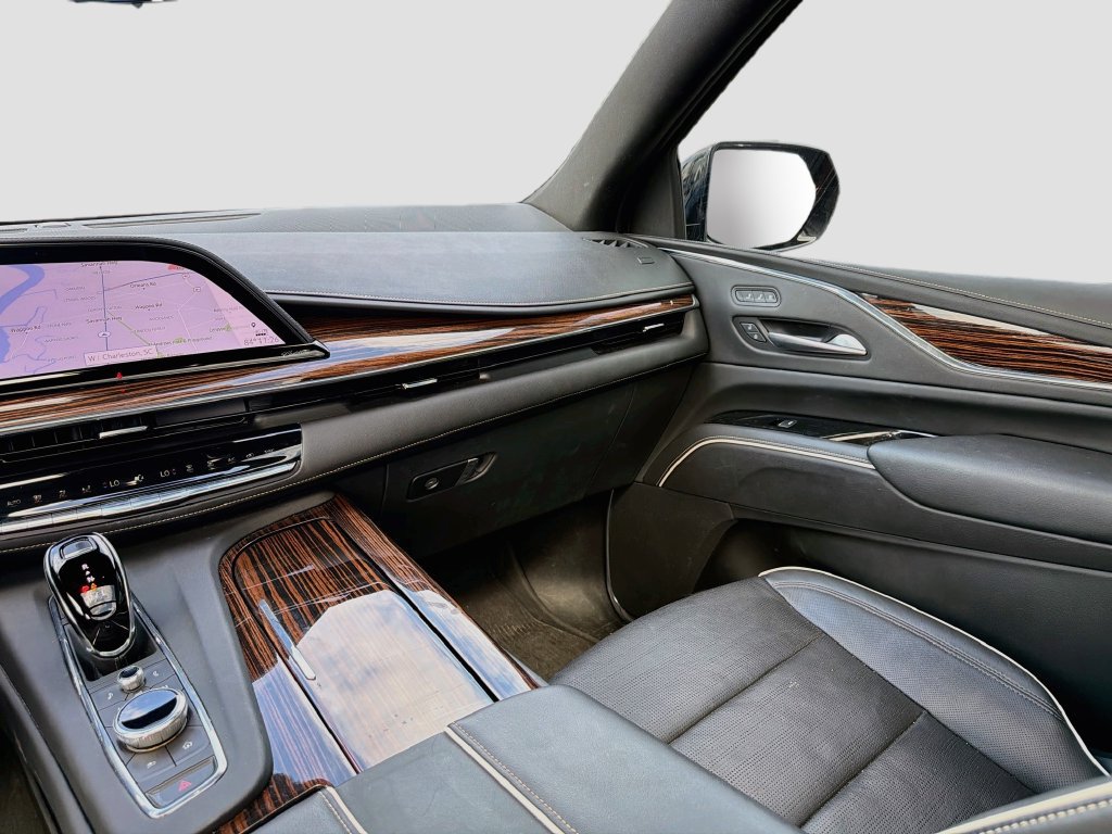 Used 2023 Cadillac Escalade Premium Luxury w/ Performance Package AWD/4WD image 25