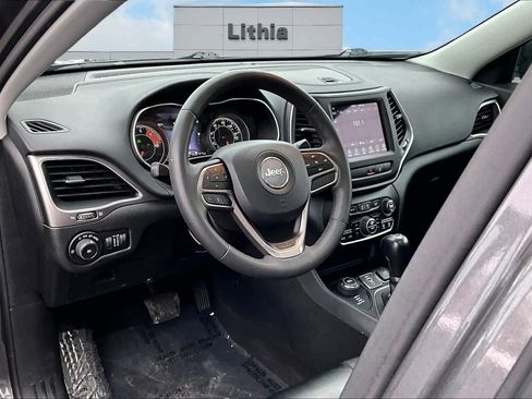 Used 2022 Jeep Cherokee Latitude Lux w/ Sun & Sound Group image 2