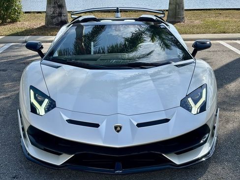 Used 2020 Lamborghini Aventador SVJ image 4