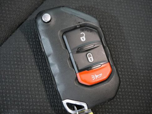 Used 2023 Jeep Wrangler Unlimited Sport AWD/4WD image 28