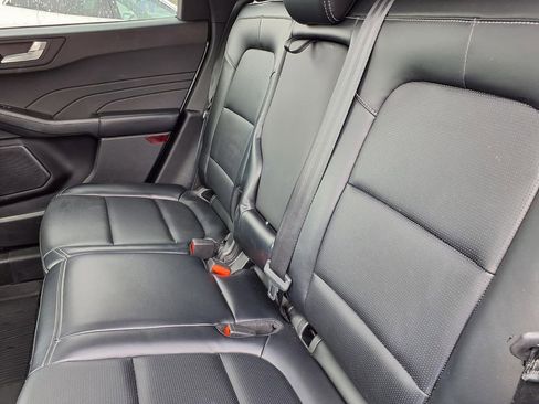 Used 2023 Ford Escape Platinum AWD/4WD image 7
