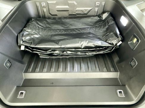 Used 2024 GMC Hummer EV 2X image 28