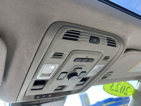 Used 2023 Cadillac Escalade Sport Platinum w/ LPO, ONYX Package image 36