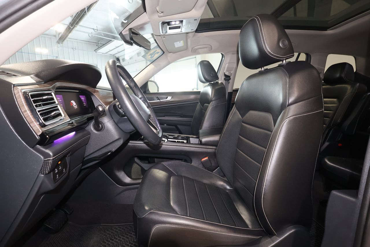 Used 2024 Volkswagen Atlas SEL AWD/4WD image 22