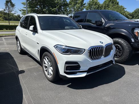Used 2023 BMW X5 xDrive45e w/ Executive Package AWD/4WD image 5