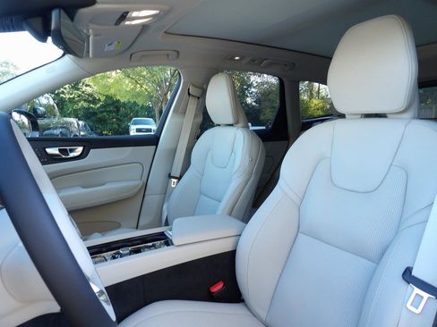 New 2026 Volvo XC60 B5 Ultra w/ Protection Package Premier image 12