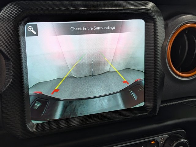 Used 2022 Jeep Gladiator Mojave w/ LED Lighting Group AWD/4WD image 24