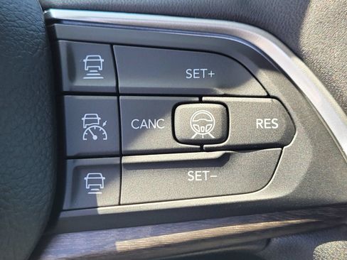 New 2026 Jeep Grand Cherokee L 4WD image 19