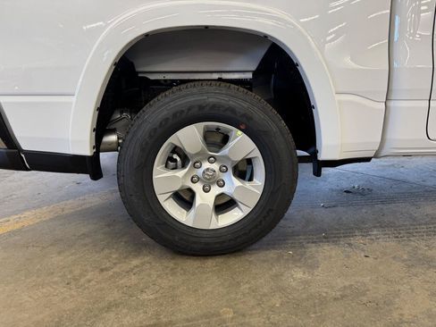 New 2026 RAM 1500 Big Horn AWD/4WD image 33