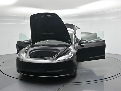 Used 2025 Tesla Model 3 Long Range RWD image 26