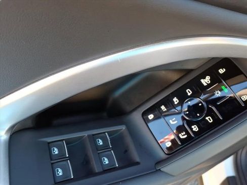 Used 2025 Audi Q5 Premium Plus w/ Premium Plus image 11