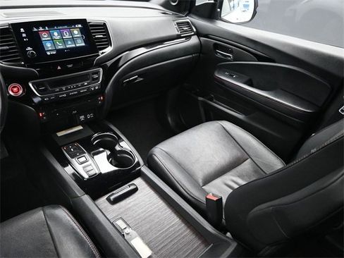 Used 2022 Honda Pilot Black Edition image 13