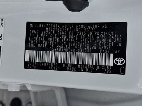 Used 2024 Toyota Corolla LE w/ LE Convenience Package FWD image 21