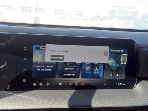 New 2026 Nissan Kicks SR image 17