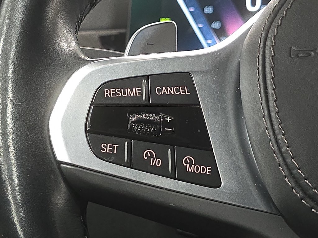 Used 2024 BMW X7 xDrive40i w/ M Sport Package AWD/4WD image 11