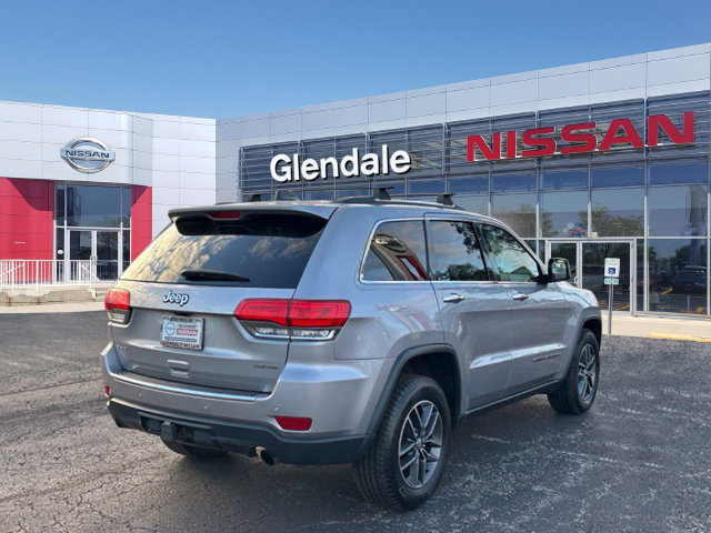 Used 2017 Jeep Grand Cherokee Limited w/ Trailer Tow Group IV AWD/4WD image 4
