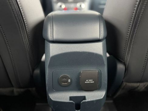 Used 2024 Ford Maverick Lariat w/ Black Appearance Package image 44