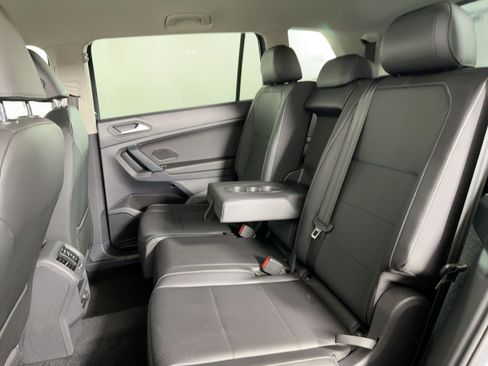 Used 2019 Volkswagen Tiguan SE image 24