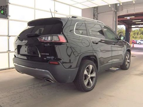 Used 2019 Jeep Cherokee Limited image 2