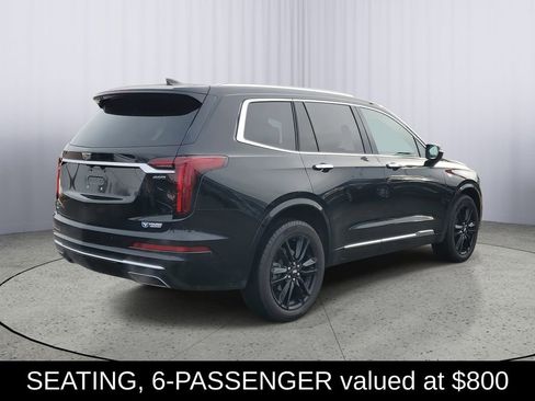 Used 2023 Cadillac XT6 Premium Luxury image 3