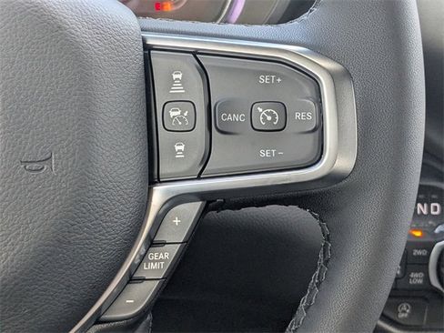 New 2026 RAM 1500 4x4 Crew Cab image 26