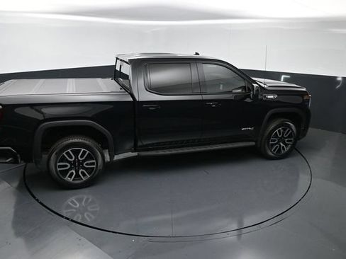 Used 2024 GMC Sierra 1500 AT4 w/ Technology Package AWD/4WD image 21
