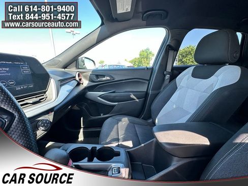 Used 2024 Chevrolet Trax RS w/ Driver Confidence Package FWD image 14