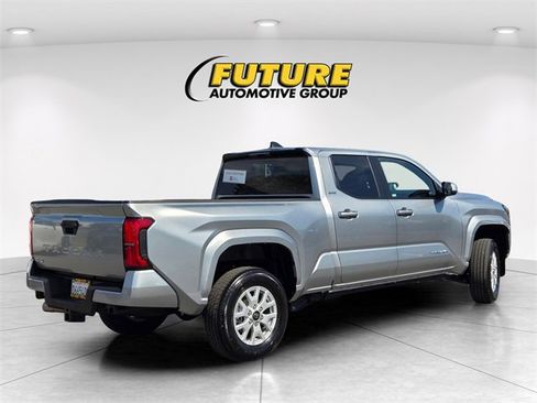 Used 2024 Toyota Tacoma SR5 image 4