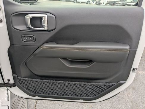 New 2026 Jeep Wrangler Sahara image 38