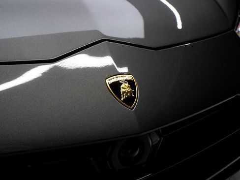 Used 2024 Lamborghini Urus S AWD/4WD image 8