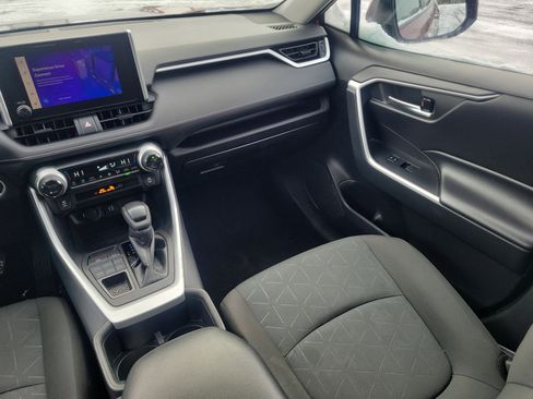 Used 2023 Toyota RAV4 XLE image 12