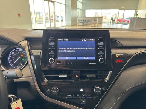 Used 2022 Toyota Camry SE image 28