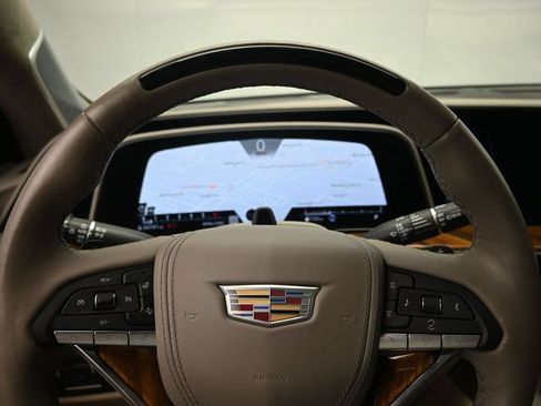 Used 2024 Cadillac Escalade ESV Sport Platinum AWD/4WD image 13