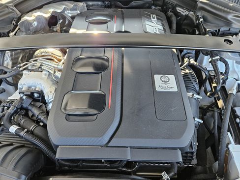 Used 2025 Mercedes-Benz GLC 63 AMG S image 33