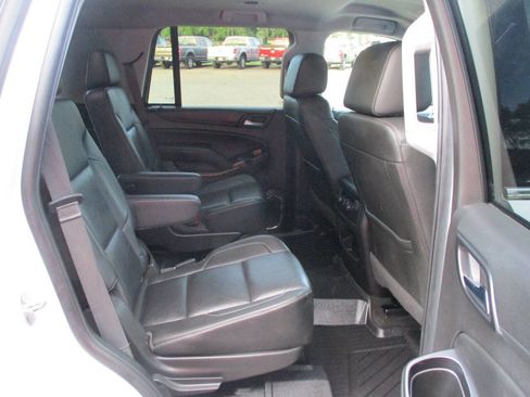 Used 2017 Chevrolet Tahoe LT w/ Luxury Package AWD/4WD image 27