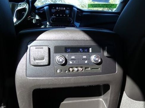 Used 2015 Chevrolet Suburban LTZ image 45