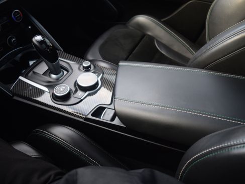 Used 2019 Alfa Romeo Stelvio Quadrifoglio w/ Driver Assist Dynamic Package image 13