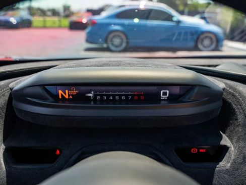 Used 2020 McLaren 720S Spider RWD image 39