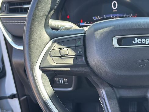 Used 2021 Jeep Grand Cherokee L Limited image 17