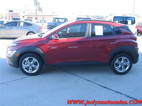 Used 2023 Hyundai Kona SEL AWD/4WD image 28