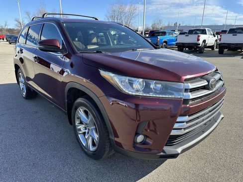 Used 2017 Toyota Highlander Limited image 13