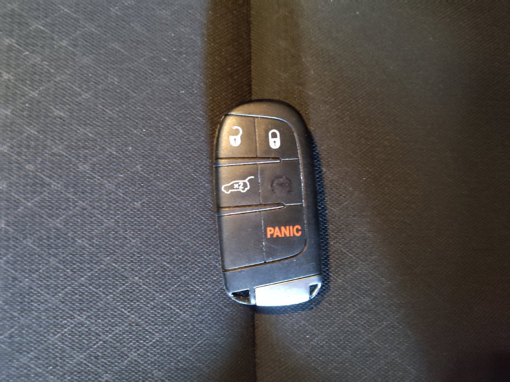 Used 2022 Jeep Grand Cherokee Laredo E AWD/4WD image 32