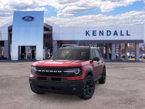 Used 2026 Ford Bronco Sport Outer Banks w/ Outer Banks Tech Package+ AWD/4WD image 2